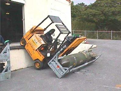 bomb_transport.jpg - Powered by witze.net!